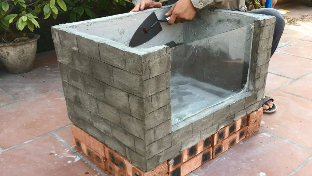 How to Make a Cement Fish Tank at Home?